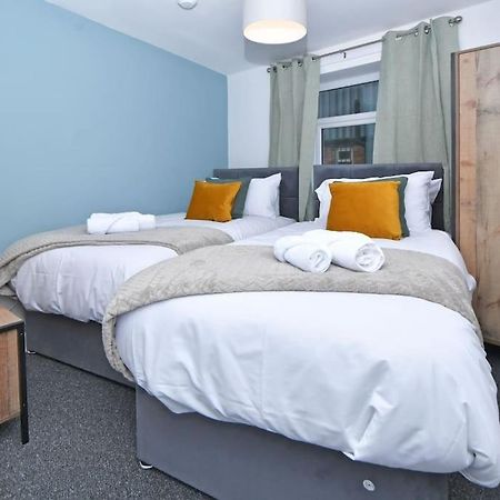 Lyndale House - By Sigma Stays Crewe Extérieur photo
