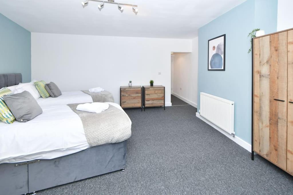Lyndale House - By Sigma Stays Crewe Extérieur photo