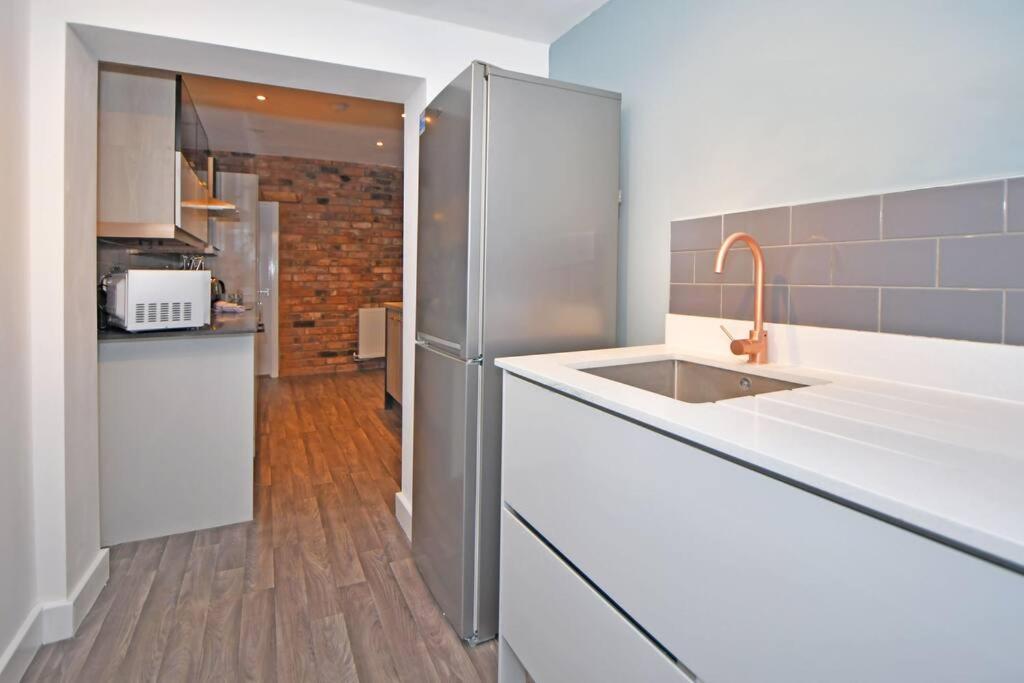 Lyndale House - By Sigma Stays Crewe Extérieur photo